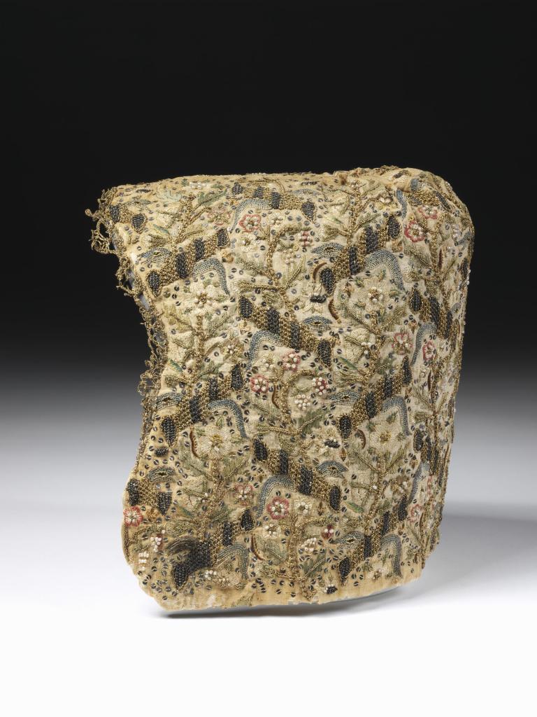 A woman's coif, 1600s
